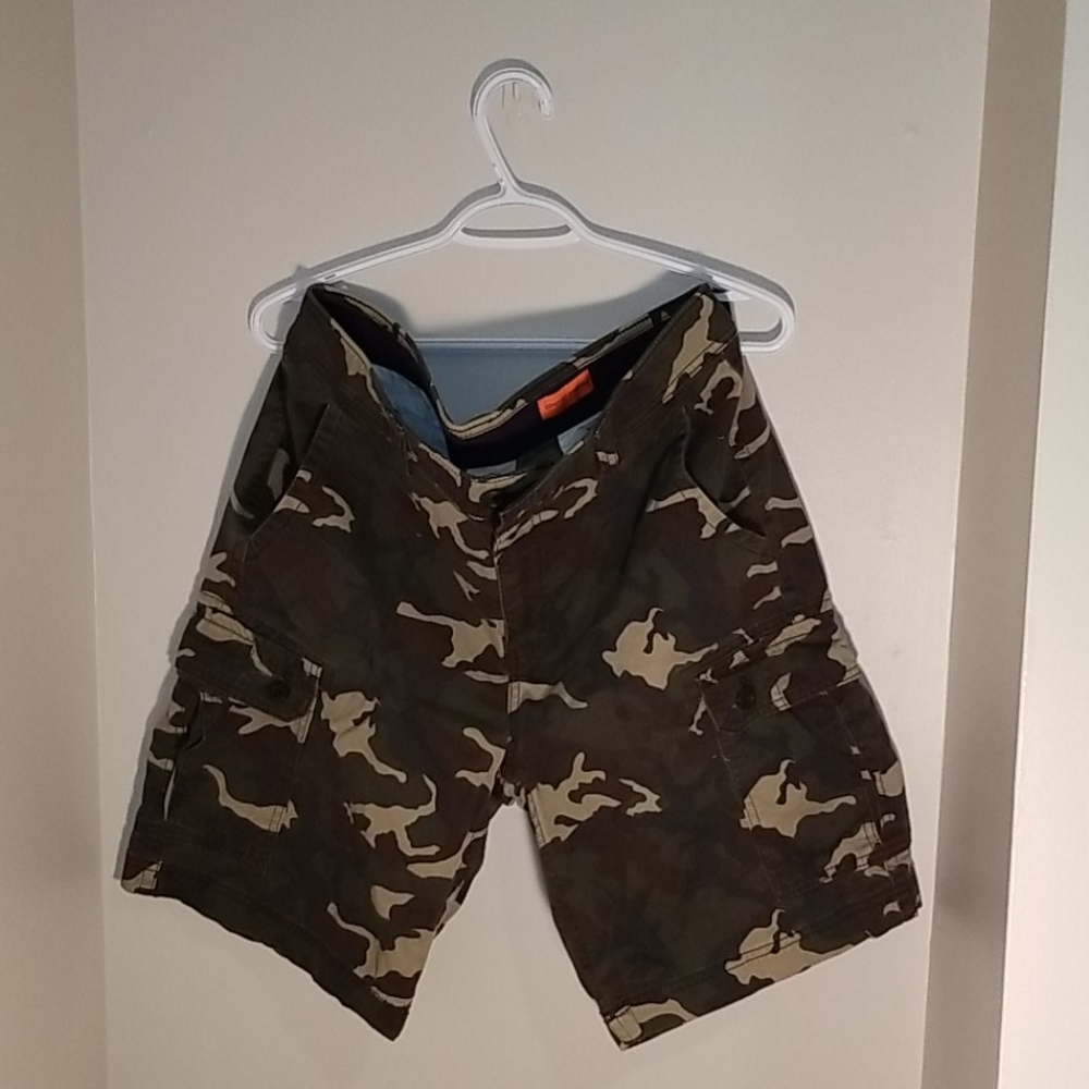 St. John's Bay Men's Camo Shorts